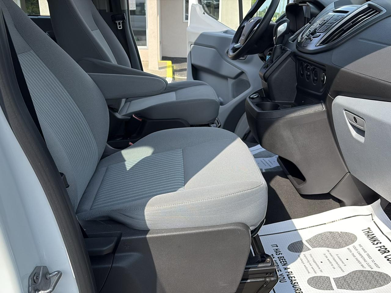 Ford Transit Passenger Wagon T-350 148" Low Roof XLT Swing-Out RH Dr 2019