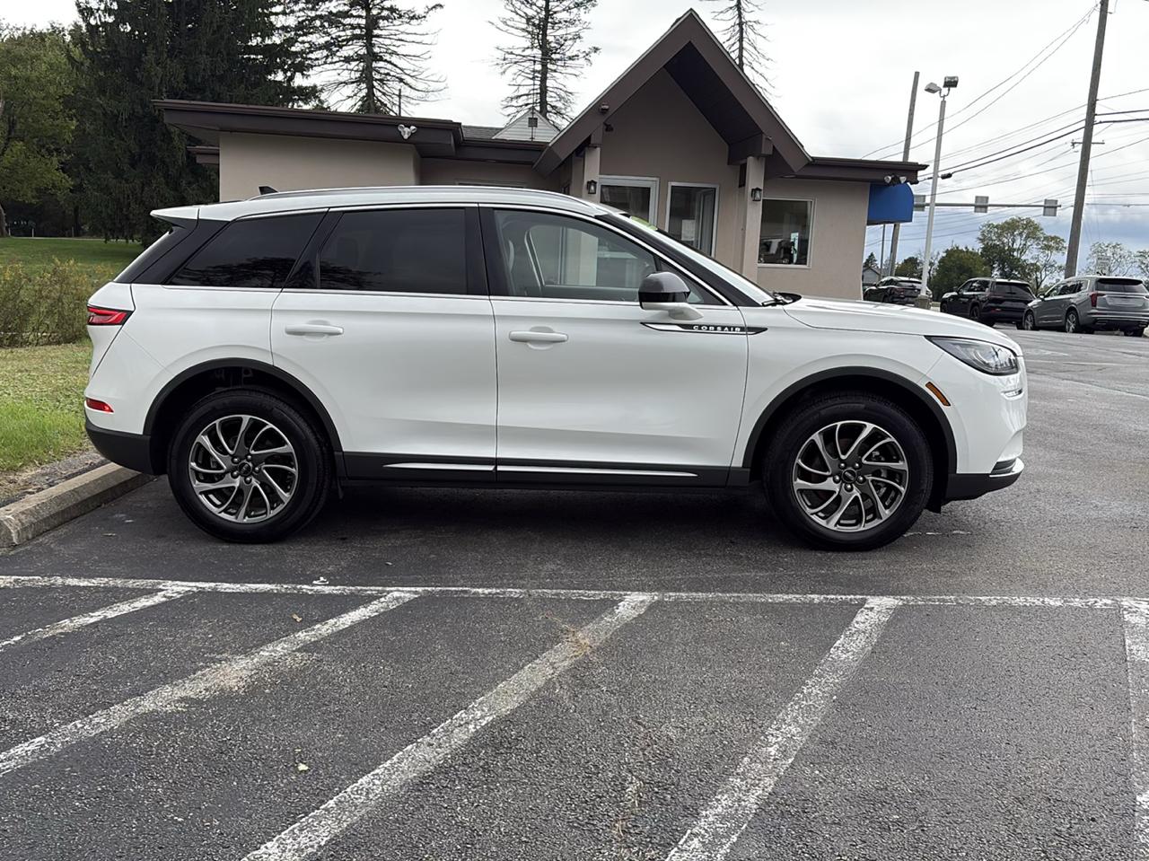 Lincoln Corsair Standard AWD 2022