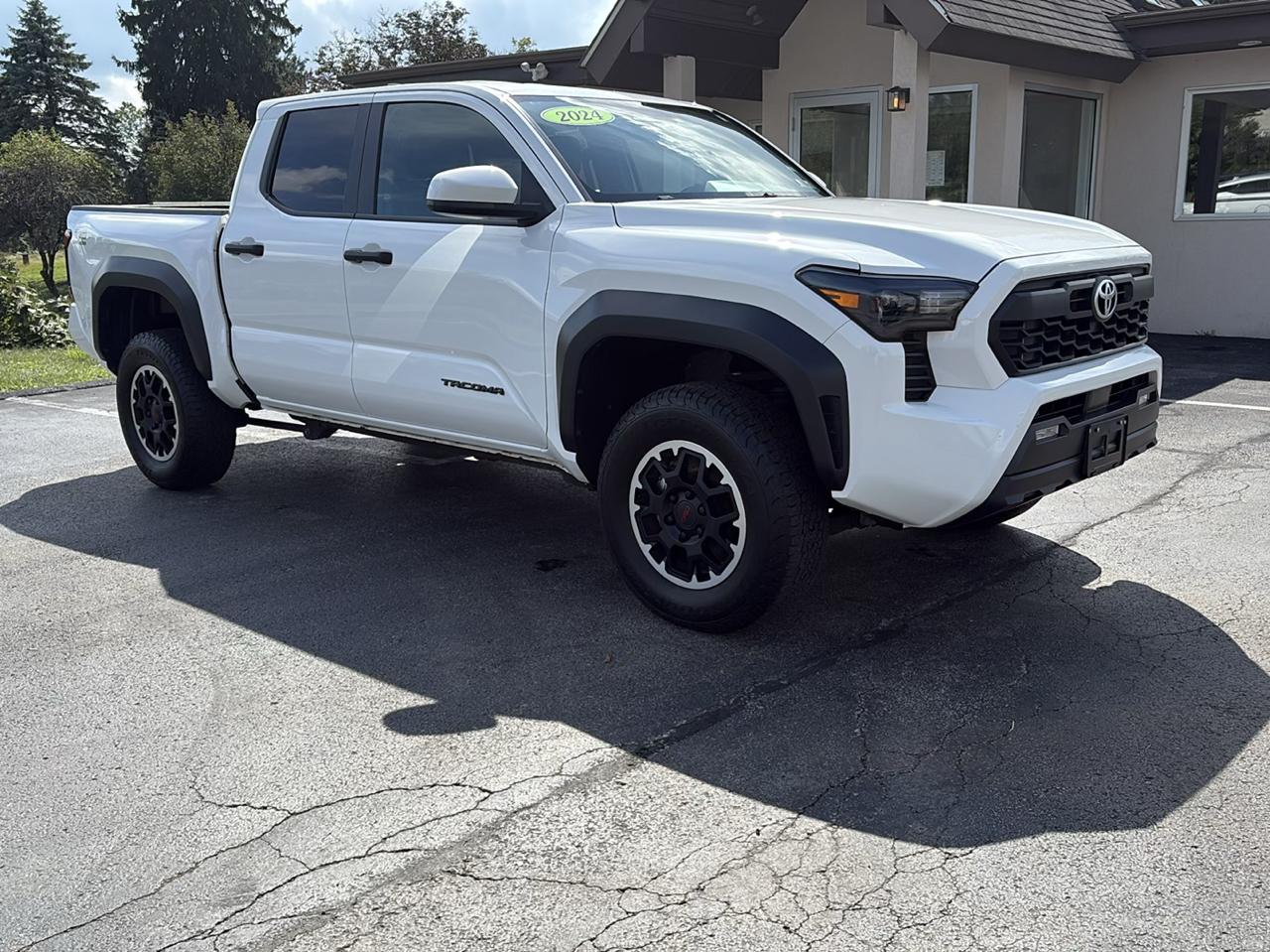 Toyota Tacoma 4WD TRD Off Road Double Cab 5' Bed MT (Natl) 2024