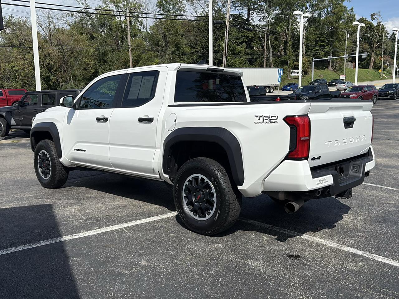 Toyota Tacoma 4WD TRD Off Road Double Cab 5' Bed MT (Natl) 2024