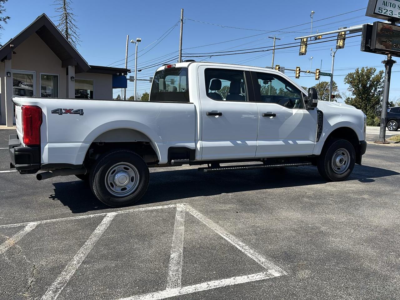 Ford Super Duty F-250 SRW 4WD Crew Cab 156" XL 2026