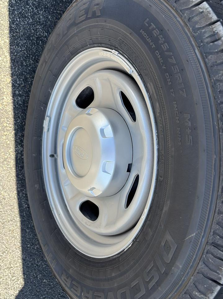Ford Super Duty F-250 SRW 4WD Crew Cab 156" XL 2026