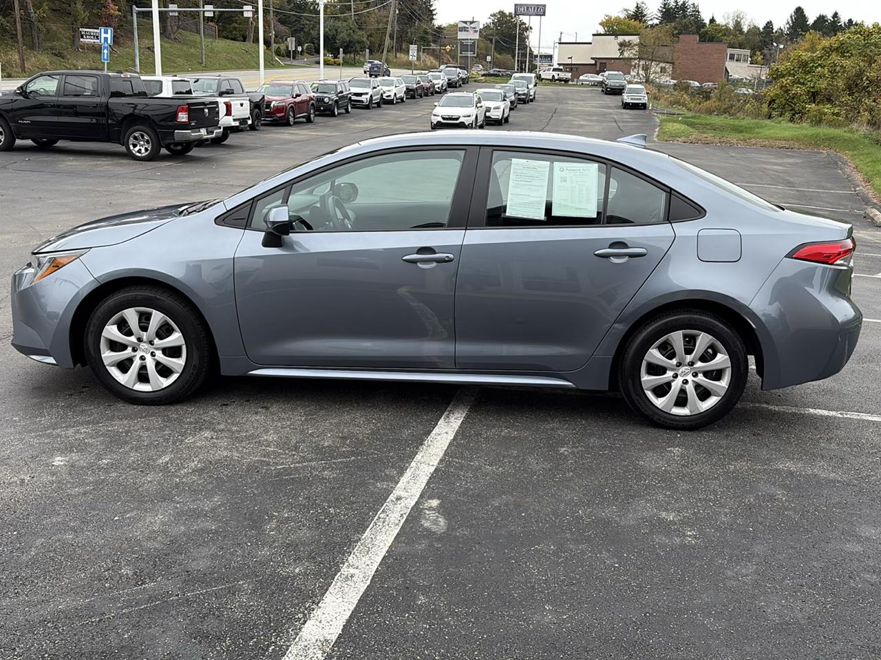 Toyota Corolla LE CVT (Natl) 2024
