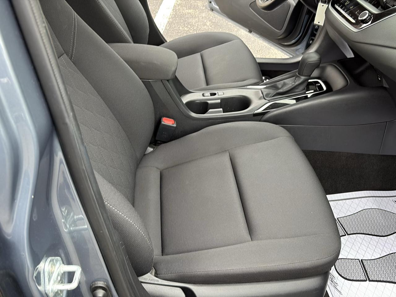 Toyota Corolla LE CVT (Natl) 2024