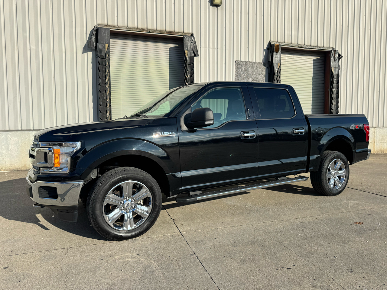 Ford F-150 4WD SuperCrew 145" XLT 2018