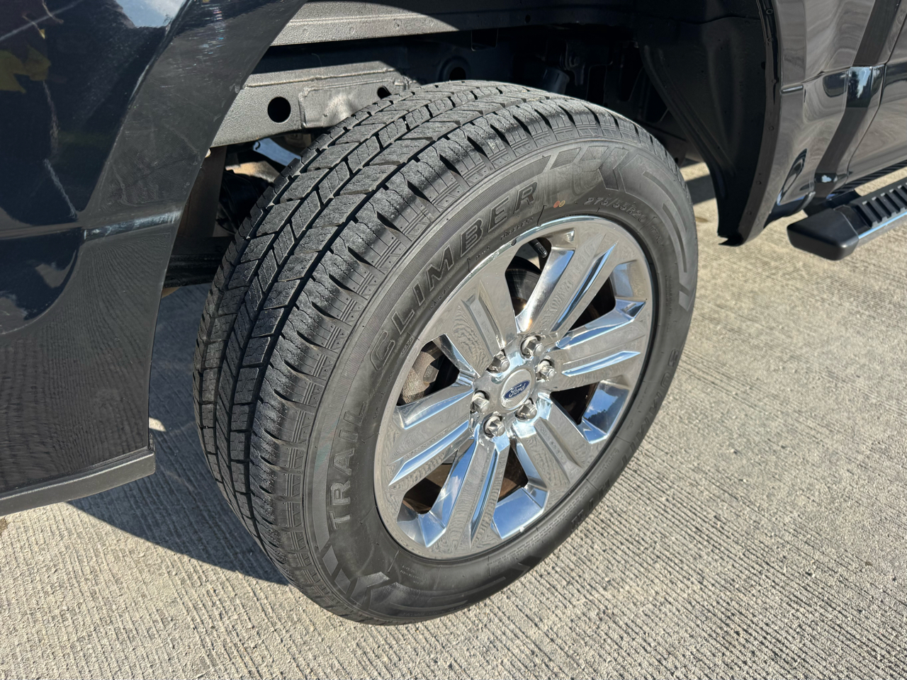 Ford F-150 4WD SuperCrew 145" XLT 2018