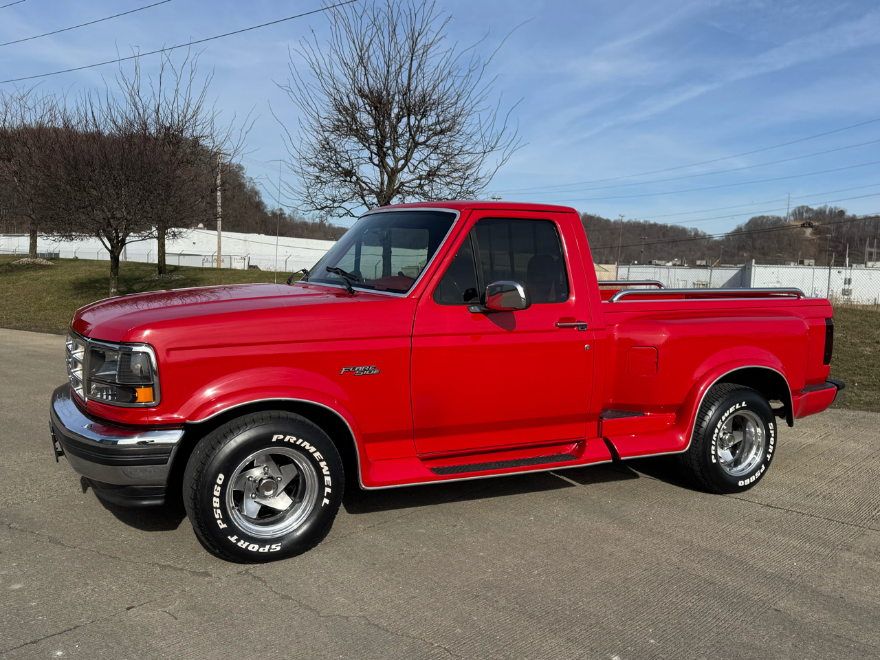 Ford F-150 2WD Reg Cab 122.5" XLT 1993