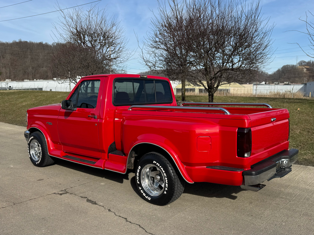 Ford F-150 2WD Reg Cab 122.5" XLT 1993