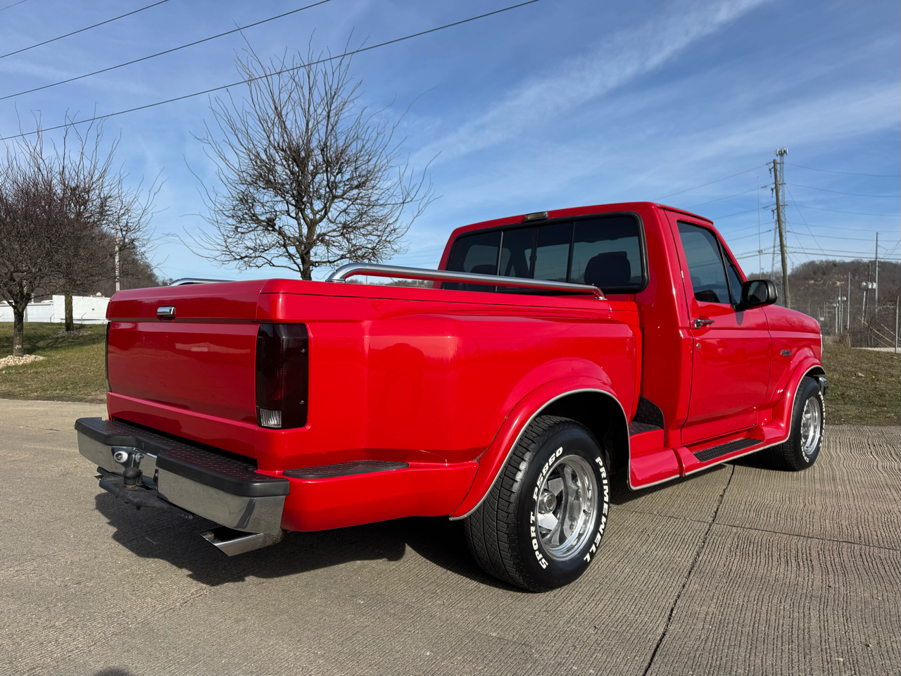 Ford F-150 2WD Reg Cab 122.5" XLT 1993