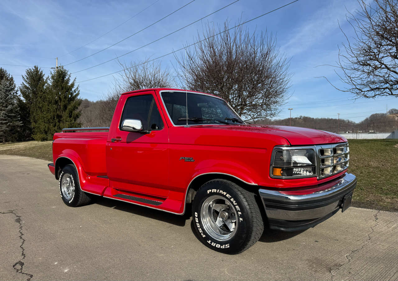 Ford F-150 2WD Reg Cab 122.5" XLT 1993