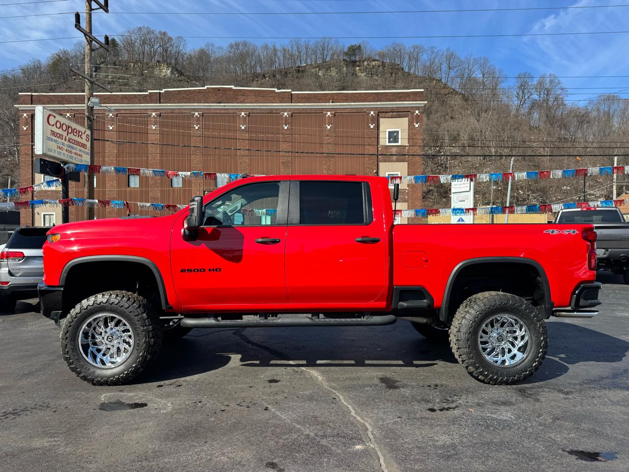 Chevrolet Silverado 2500HD 4WD Crew Cab 172" Custom 2021