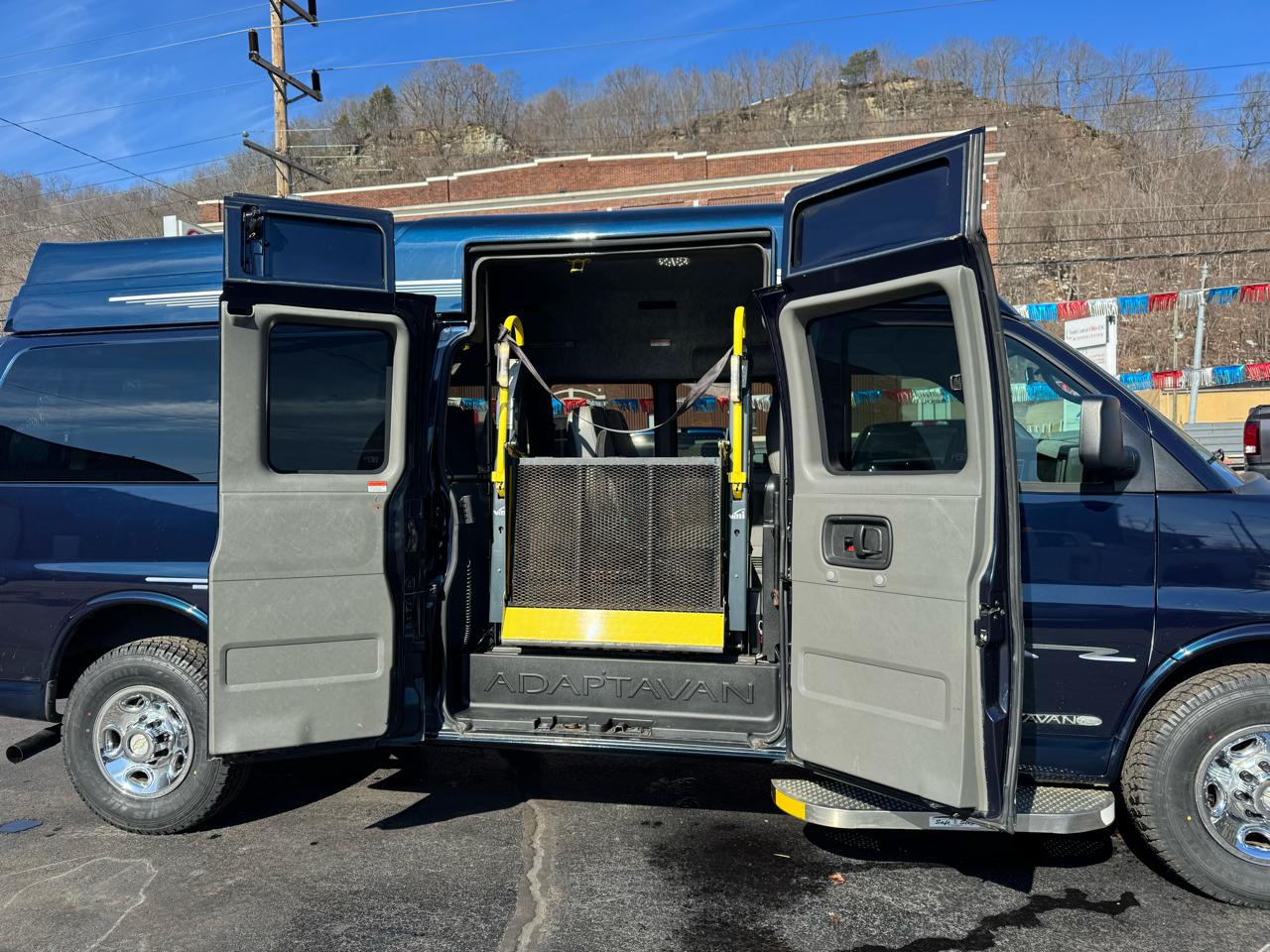 Chevrolet Express LT 3500 Extended 2012