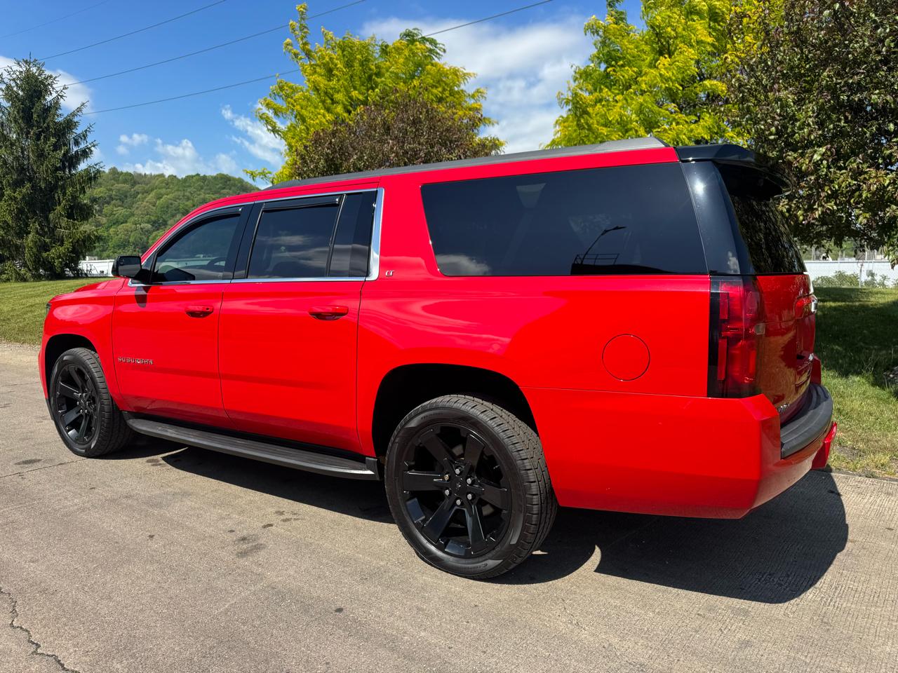 Chevrolet Suburban LT 4WD 2017