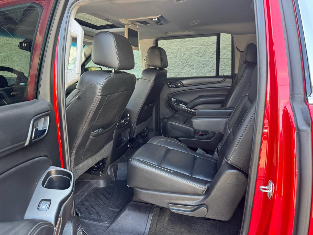 Chevrolet Suburban LT 4WD 2017