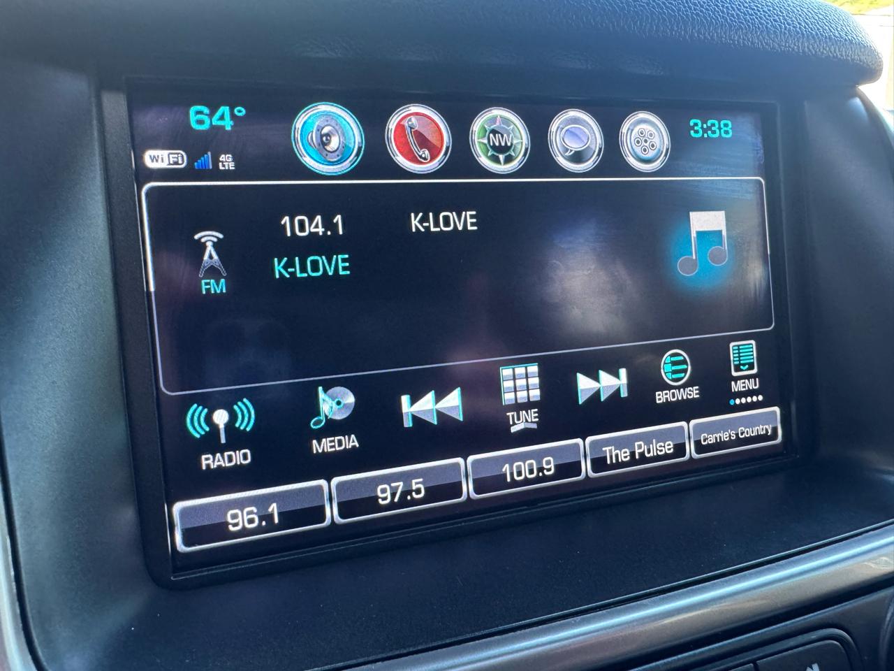 Chevrolet Suburban LT 4WD 2017