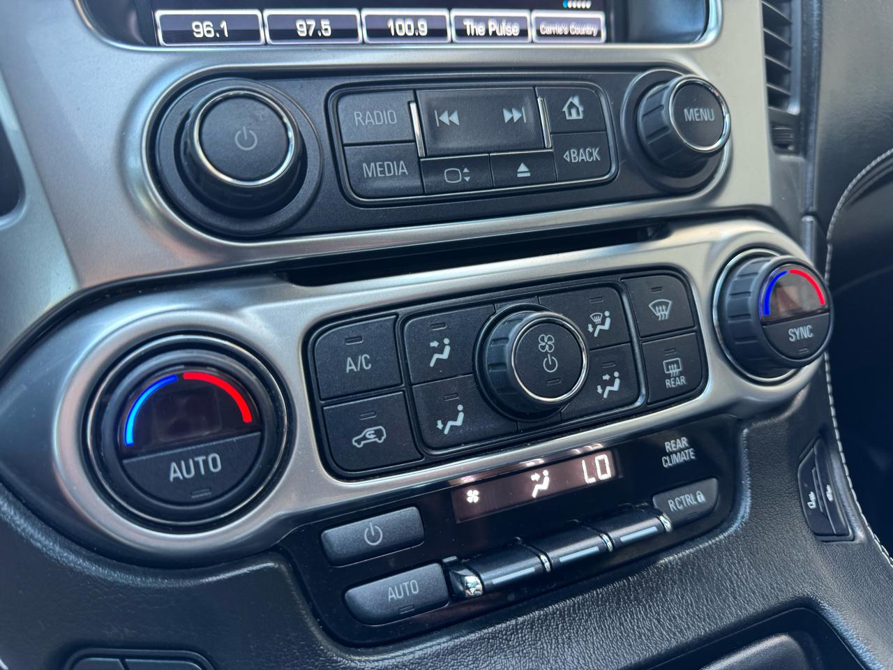 Chevrolet Suburban LT 4WD 2017