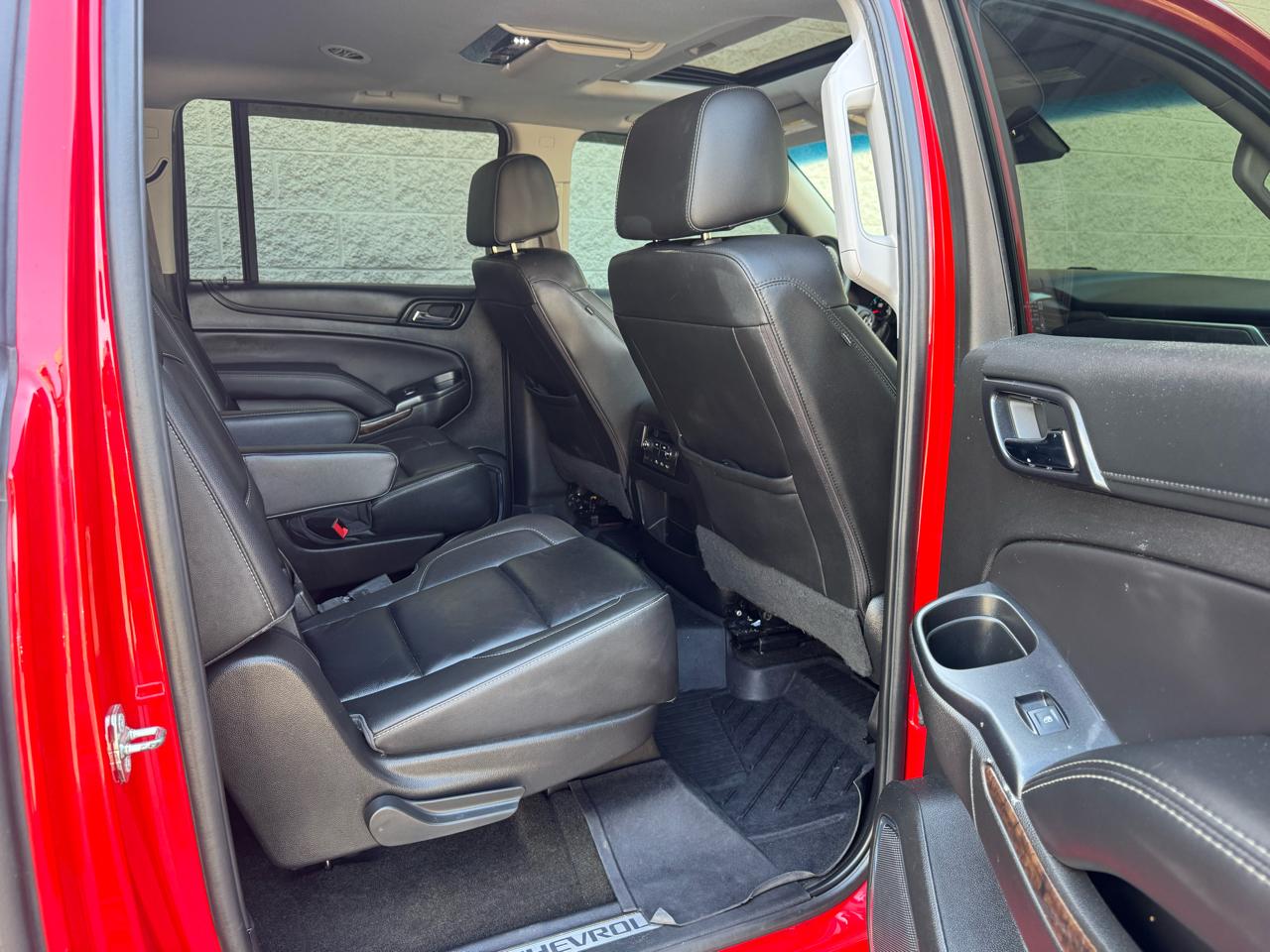 Chevrolet Suburban LT 4WD 2017