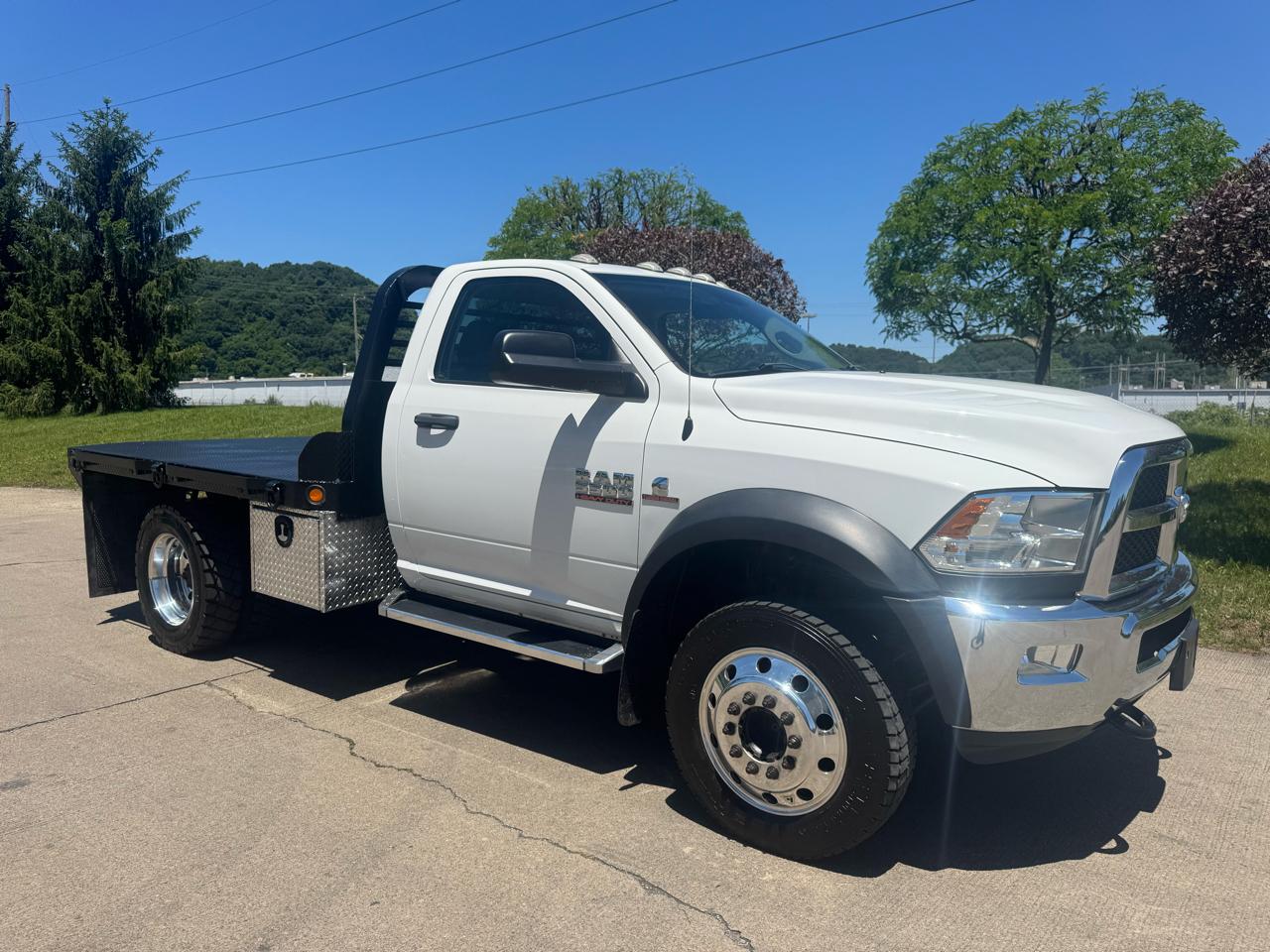 RAM 5500 Regular Cab SWB 4WD DRW 2018