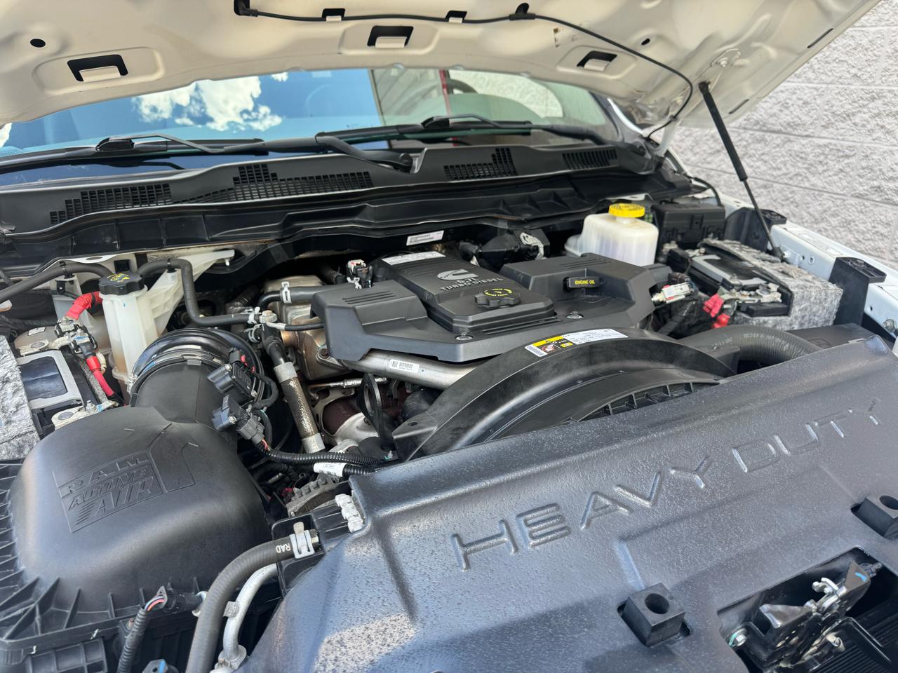 RAM 5500 Regular Cab SWB 4WD DRW 2018