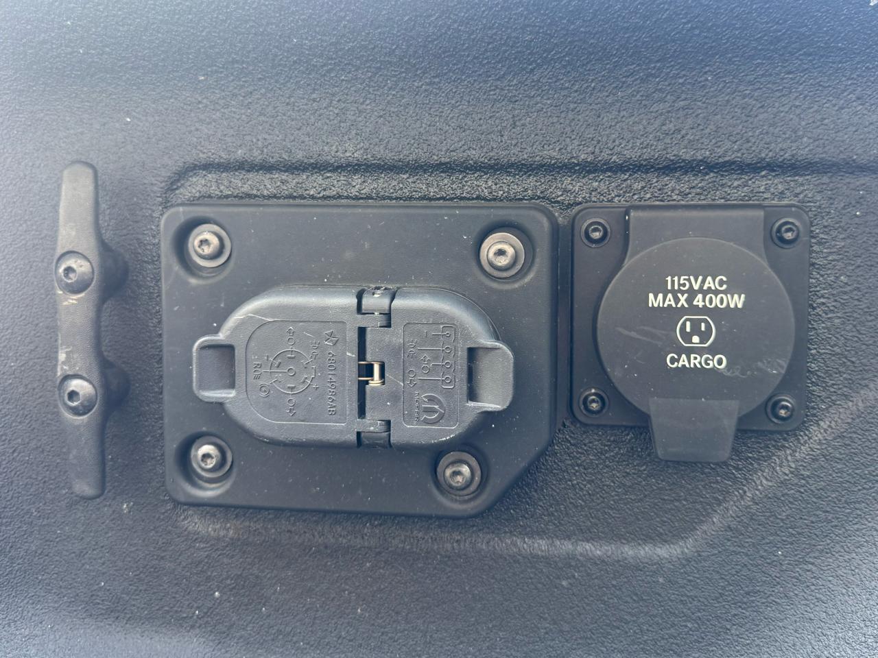 RAM 2500 Tradesman Regular Cab 4WD 2023