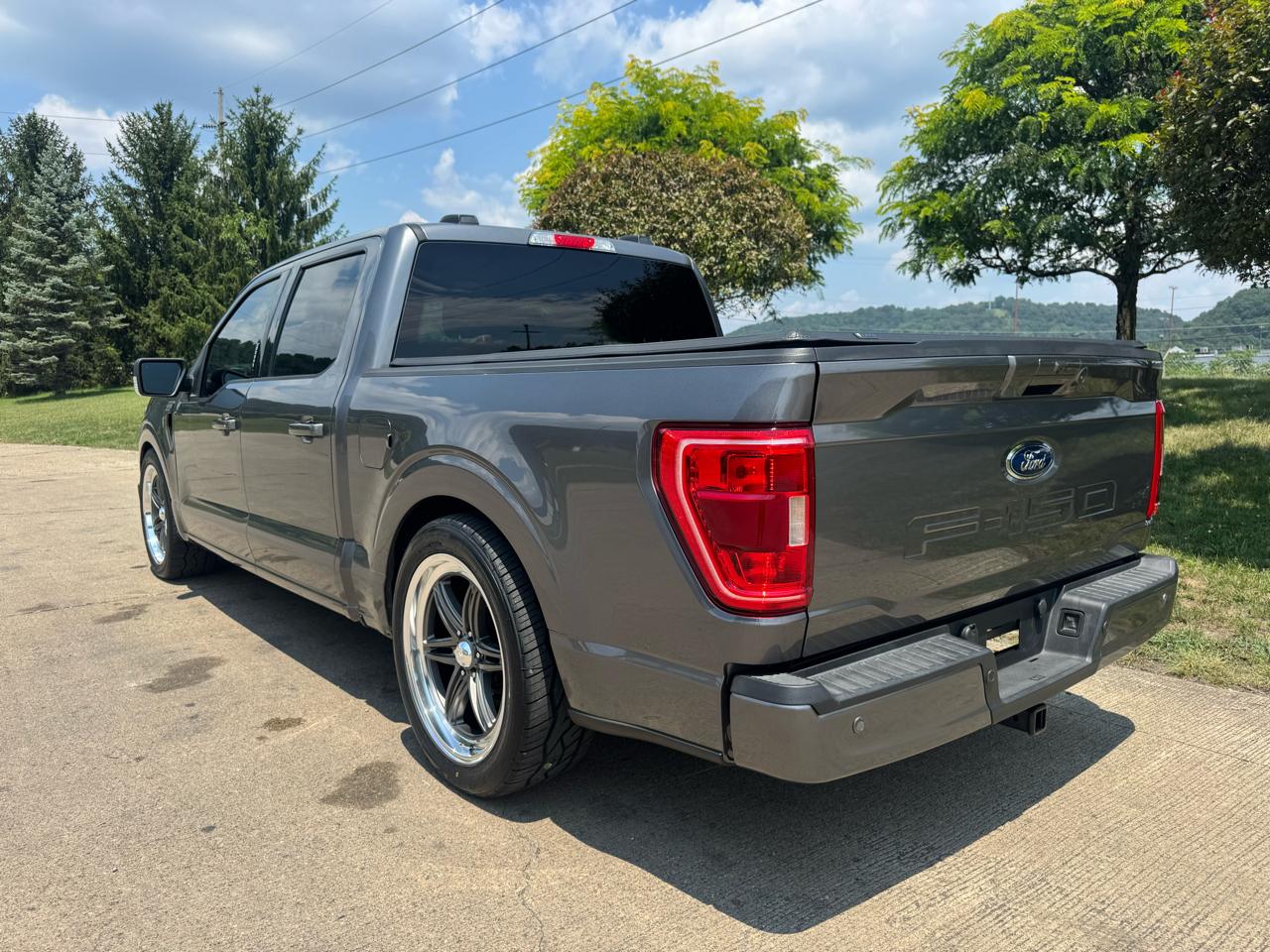Ford F-150 2WD SuperCrew 150" XLT 2021