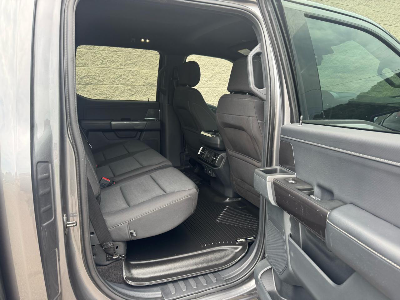 Ford F-150 2WD SuperCrew 150" XLT 2021