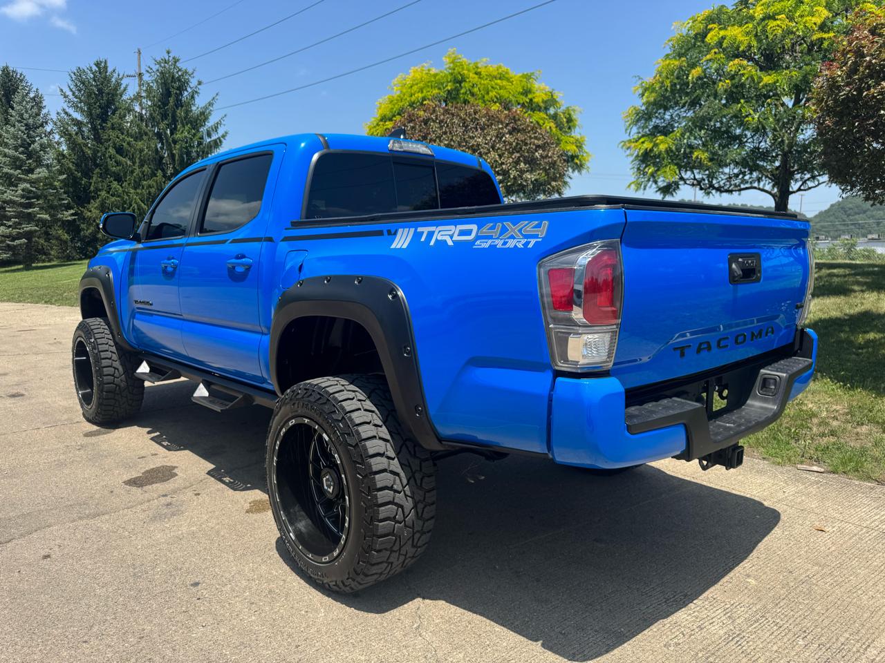 Toyota Tacoma 4WD Double Cab V6 MT TRD Sport (Natl) 2021