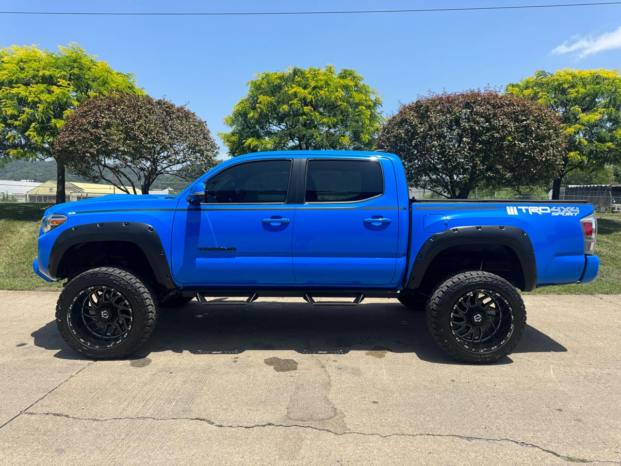 Toyota Tacoma 4WD Double Cab V6 MT TRD Sport (Natl) 2021