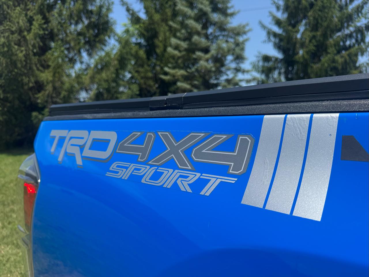 Toyota Tacoma 4WD Double Cab V6 MT TRD Sport (Natl) 2021