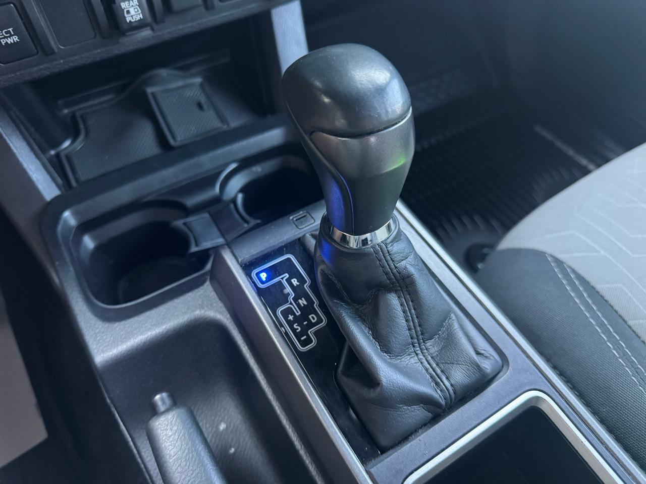 Toyota Tacoma 4WD Double Cab V6 MT TRD Sport (Natl) 2021