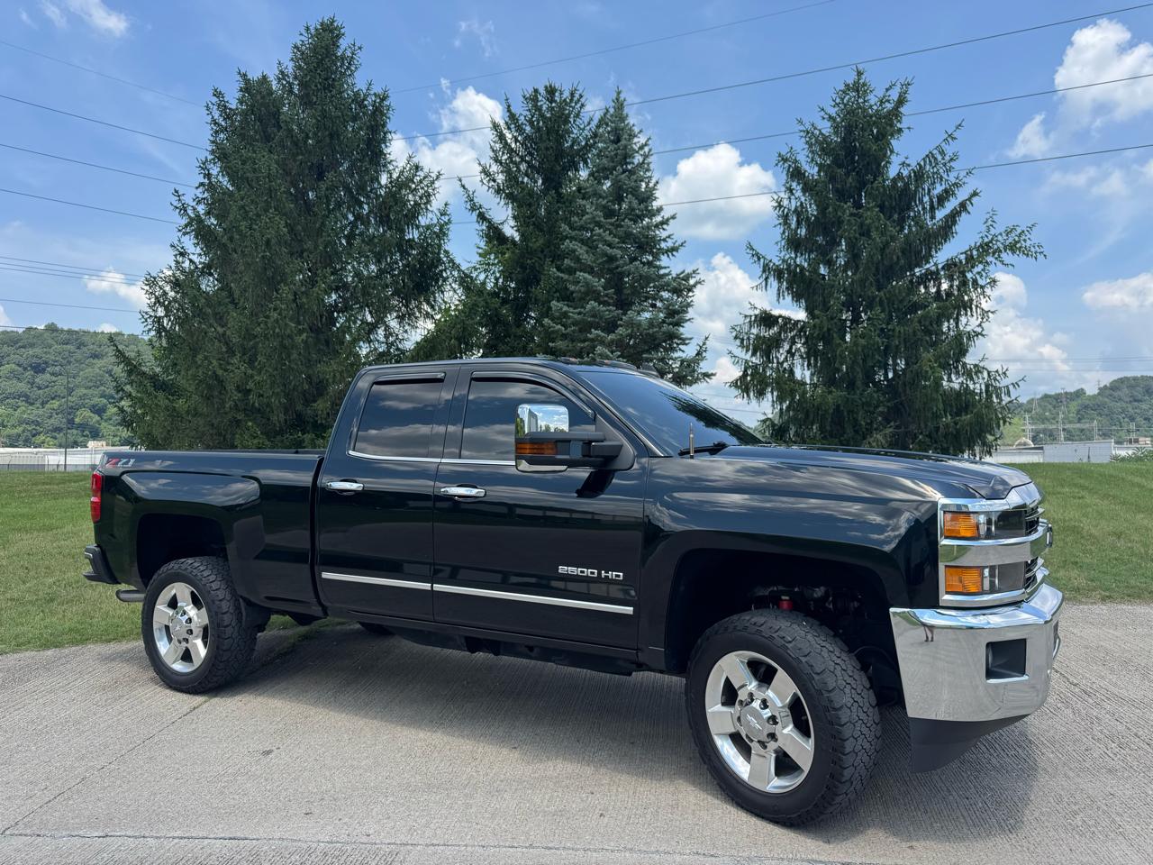 Chevrolet Silverado 2500HD 4WD Double Cab 149" LTZ 2018