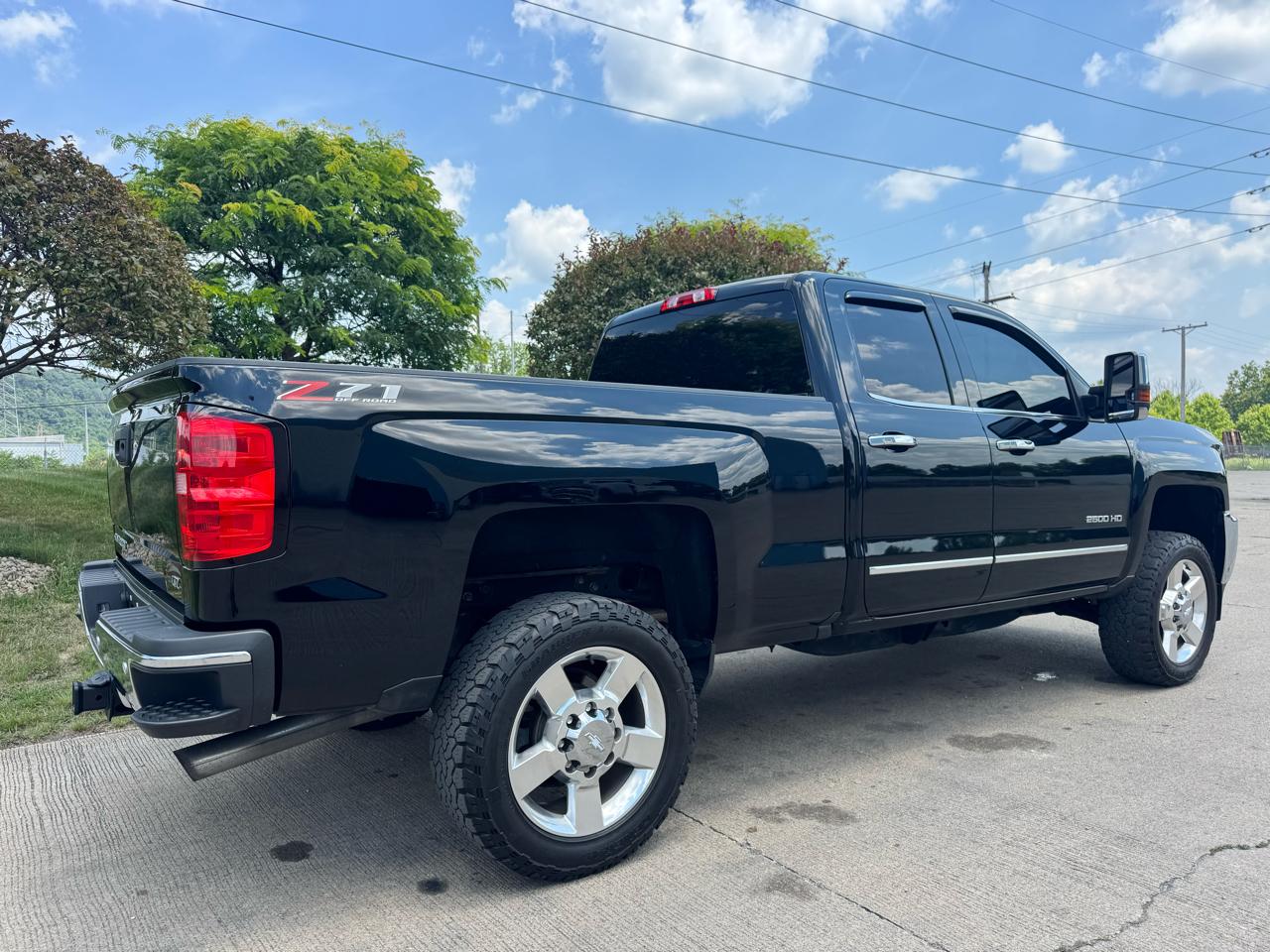 Chevrolet Silverado 2500HD 4WD Double Cab 149" LTZ 2018