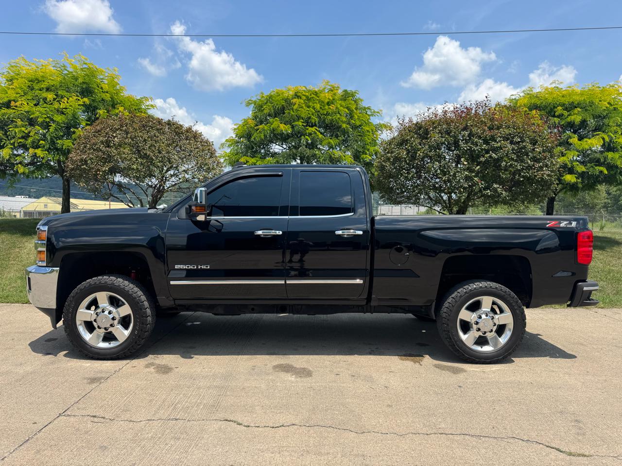 Chevrolet Silverado 2500HD 4WD Double Cab 149" LTZ 2018