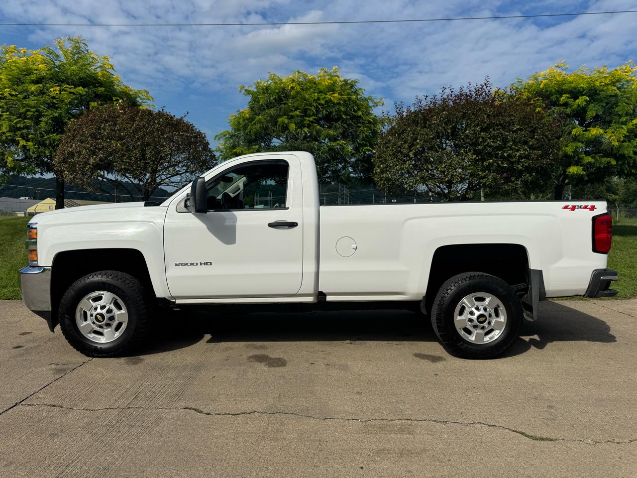 Chevrolet Silverado 2500HD 4WD Reg Cab 133" Work Truck 2018