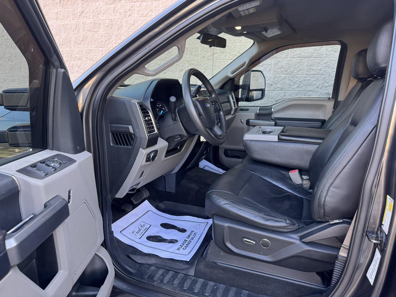 Ford F-250 SD XLT Crew Cab 4WD 2017