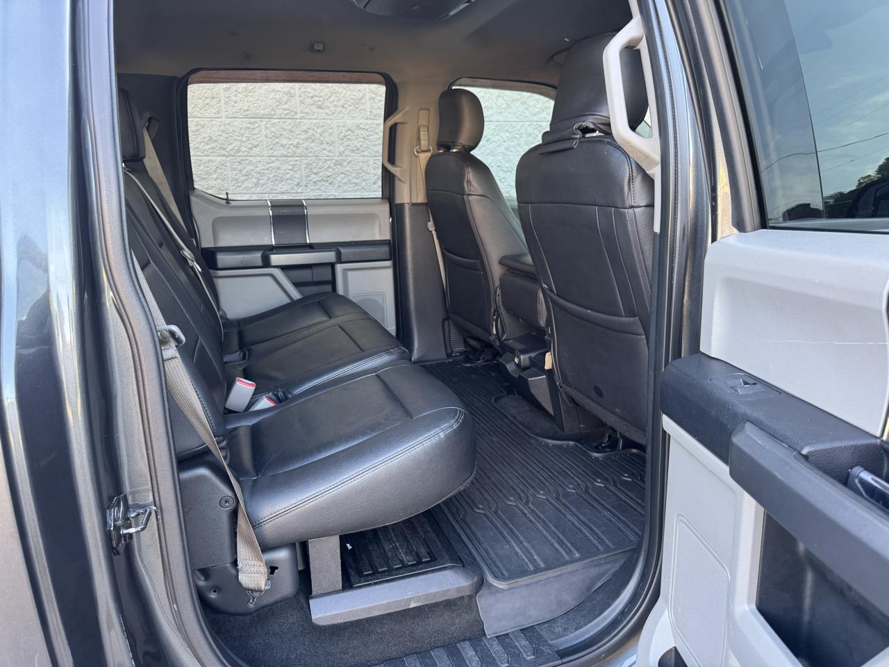 Ford F-250 SD XLT Crew Cab 4WD 2017
