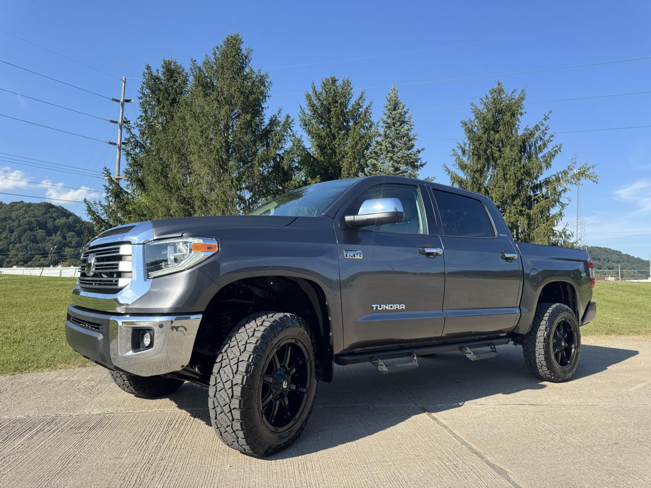 Toyota Tundra Limited 5.7L CrewMax 4WD 2020