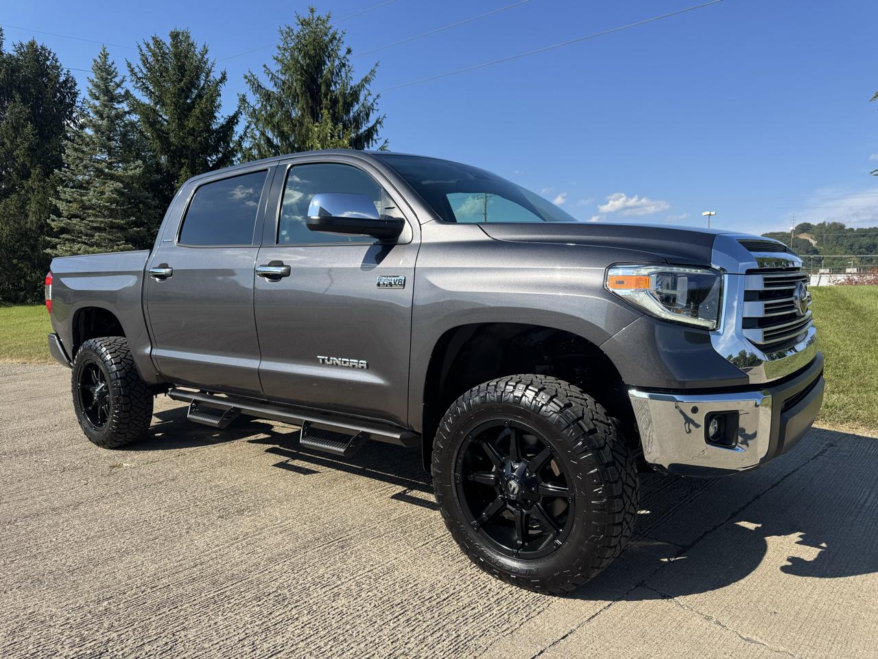 Toyota Tundra Limited 5.7L CrewMax 4WD 2020
