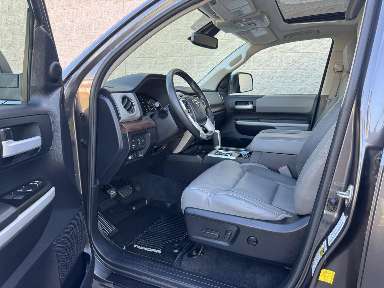 Toyota Tundra Limited 5.7L CrewMax 4WD 2020