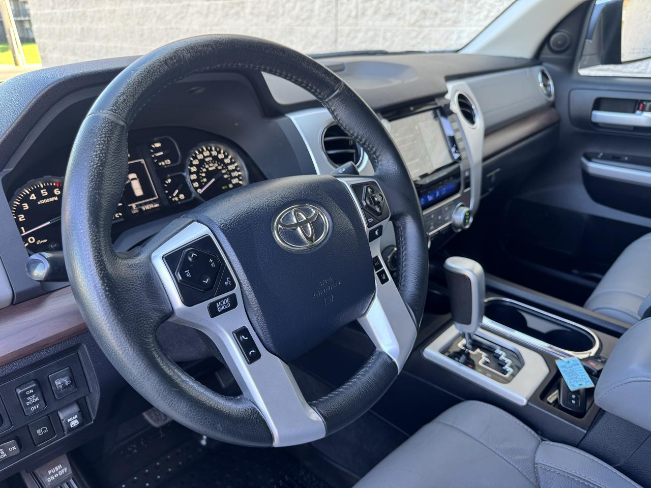 Toyota Tundra Limited 5.7L CrewMax 4WD 2020