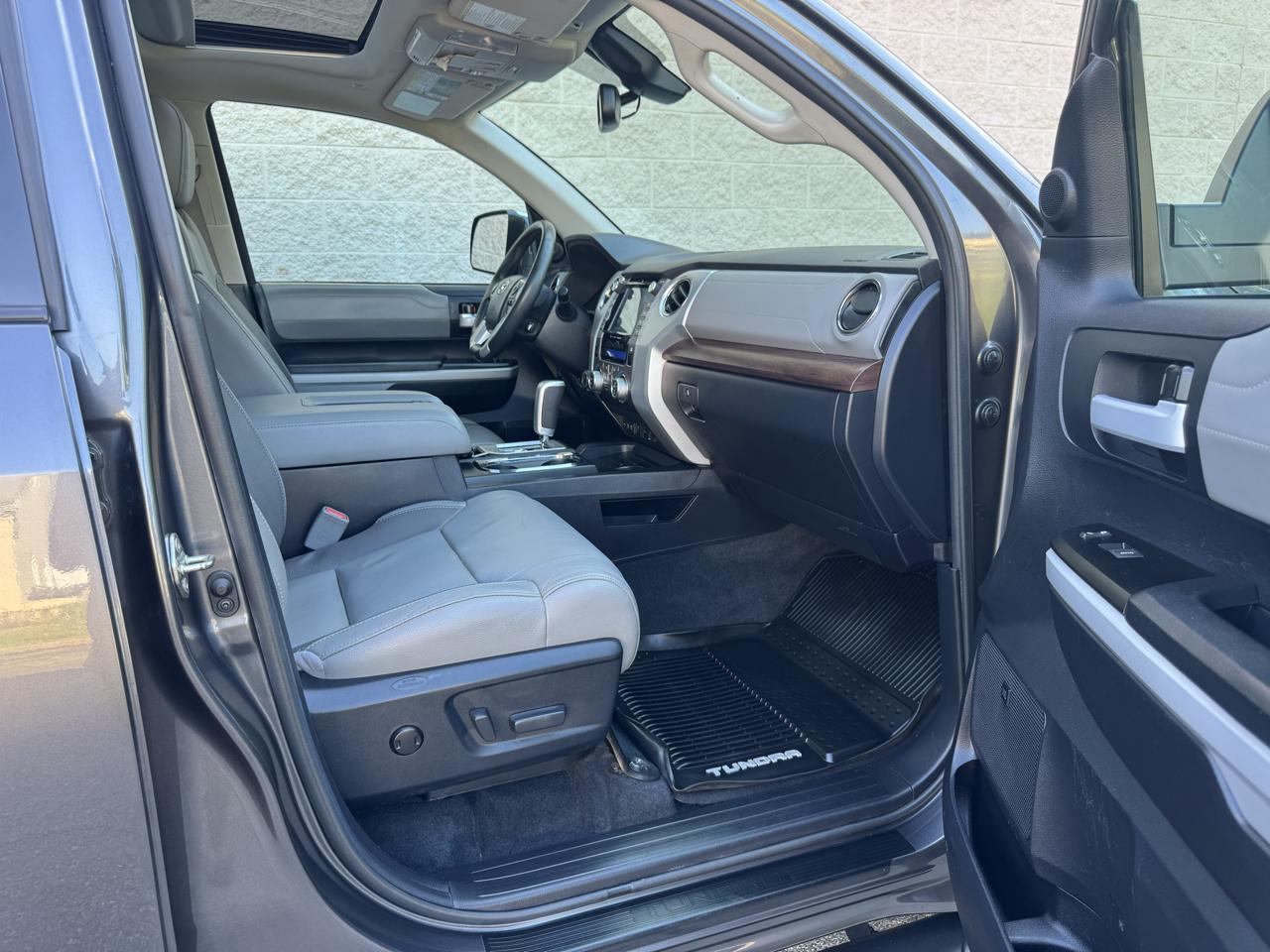 Toyota Tundra Limited 5.7L CrewMax 4WD 2020
