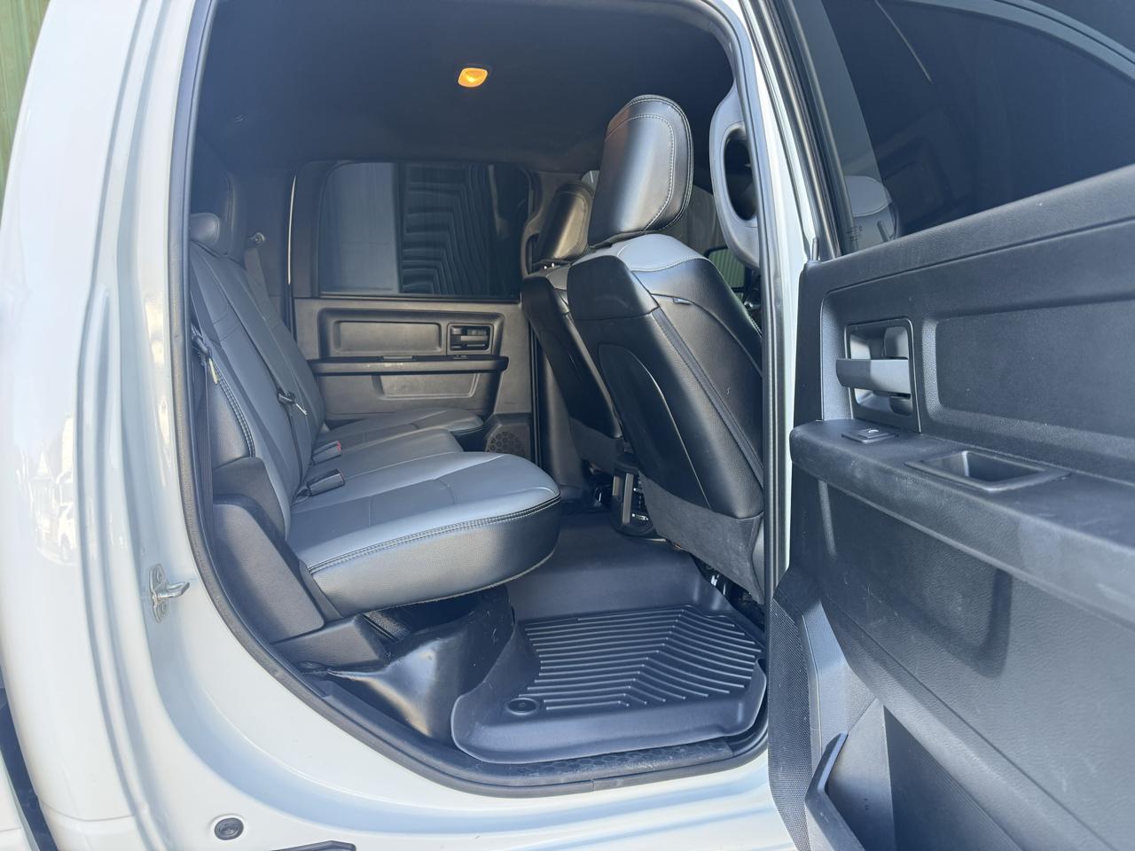 RAM 2500 Tradesman Crew Cab LWB 4WD 2023