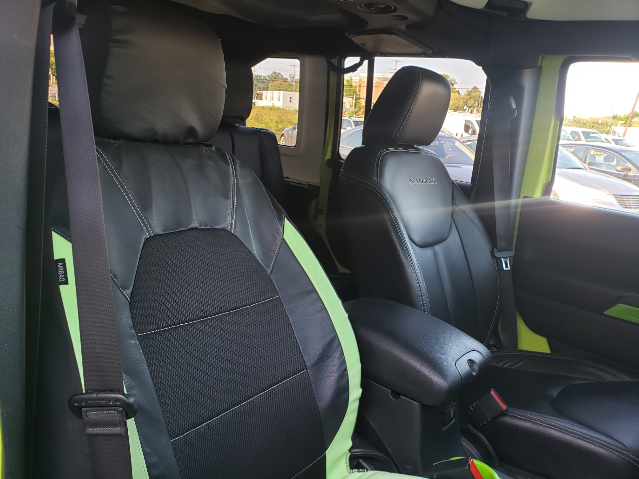 Jeep Wrangler Unlimited Sahara 4WD 2017 Jeep Wrangler Unlimited Sahara 4WD 2017