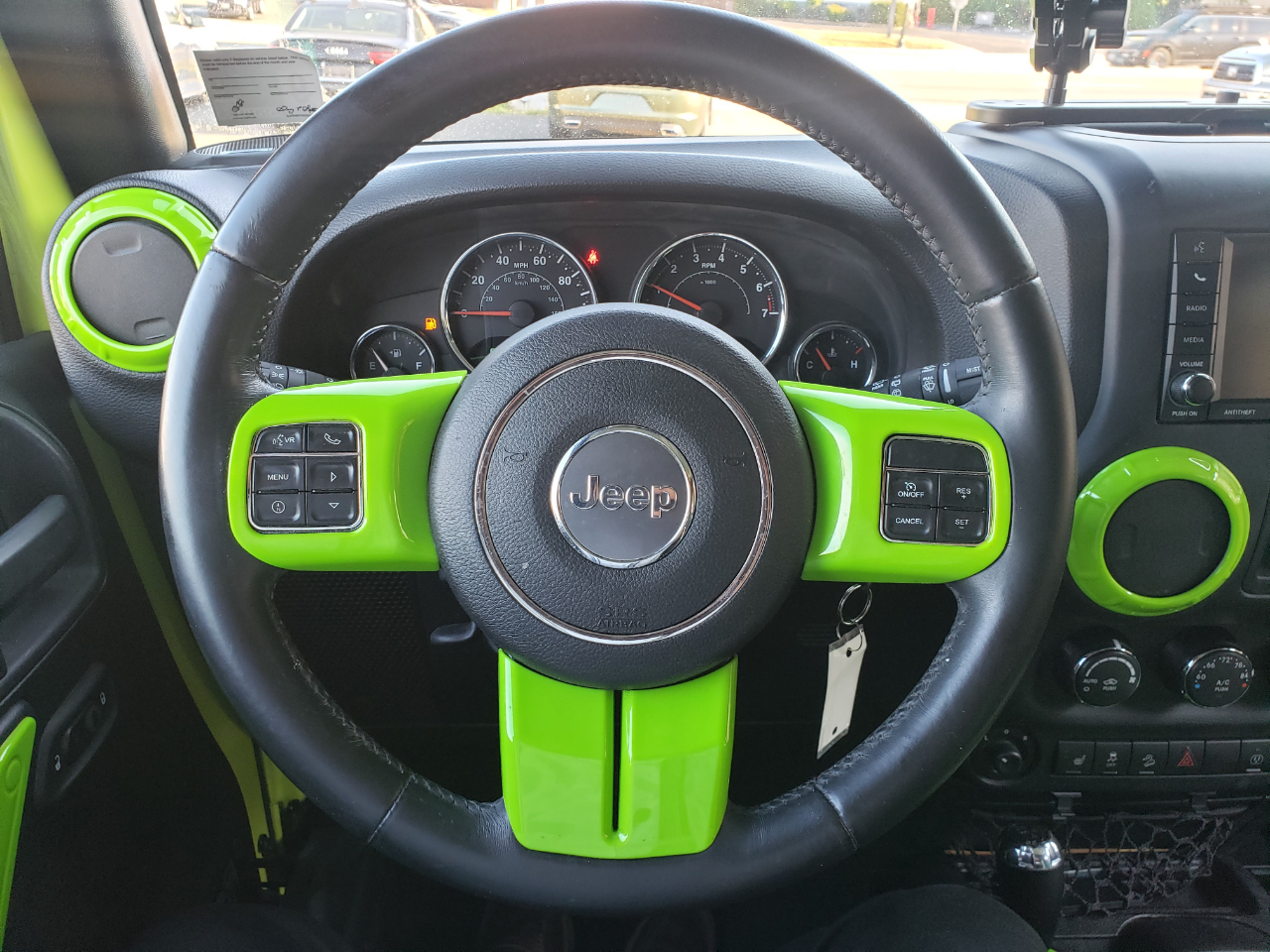 Jeep Wrangler Unlimited Sahara 4WD 2017 Jeep Wrangler Unlimited Sahara 4WD 2017