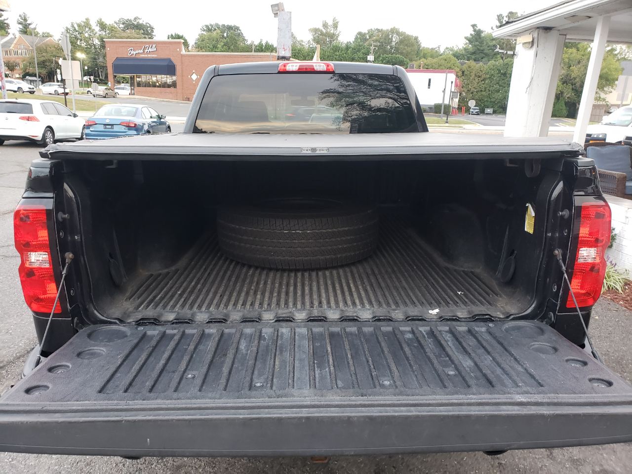 Chevrolet Silverado 1500 Work Truck Double Cab 4WD 2017 Chevrolet Silverado 1500 Work Truck Double Cab 4WD 2017