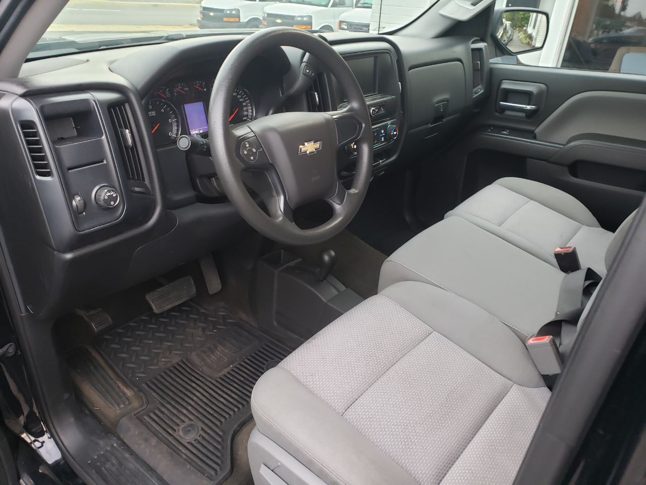 Chevrolet Silverado 1500 Work Truck Double Cab 4WD 2017 Chevrolet Silverado 1500 Work Truck Double Cab 4WD 2017