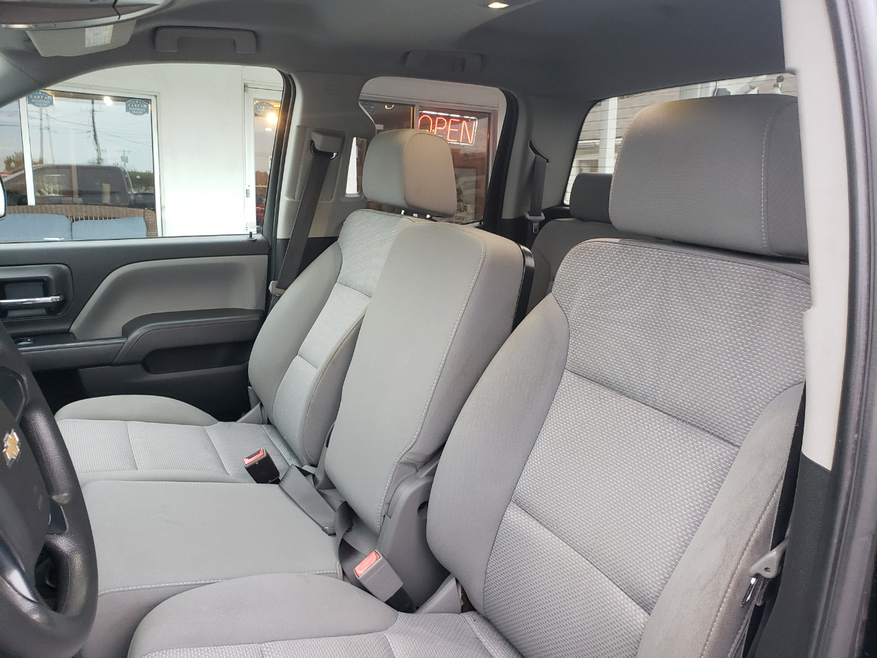 Chevrolet Silverado 1500 Work Truck Double Cab 4WD 2017 Chevrolet Silverado 1500 Work Truck Double Cab 4WD 2017