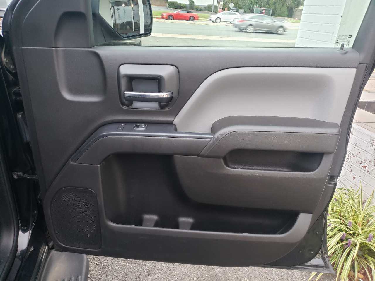 Chevrolet Silverado 1500 Work Truck Double Cab 4WD 2017 Chevrolet Silverado 1500 Work Truck Double Cab 4WD 2017