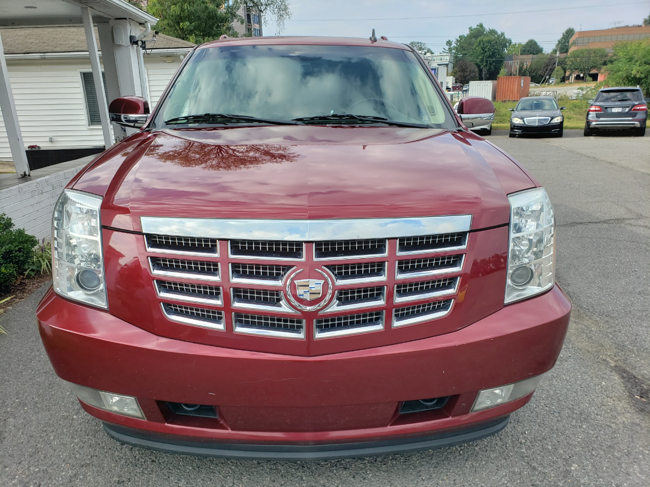 Cadillac Escalade ESV AWD Premium 2011 Cadillac Escalade ESV AWD Premium 2011