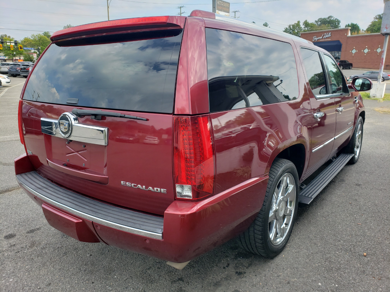 Cadillac Escalade ESV AWD Premium 2011 Cadillac Escalade ESV AWD Premium 2011